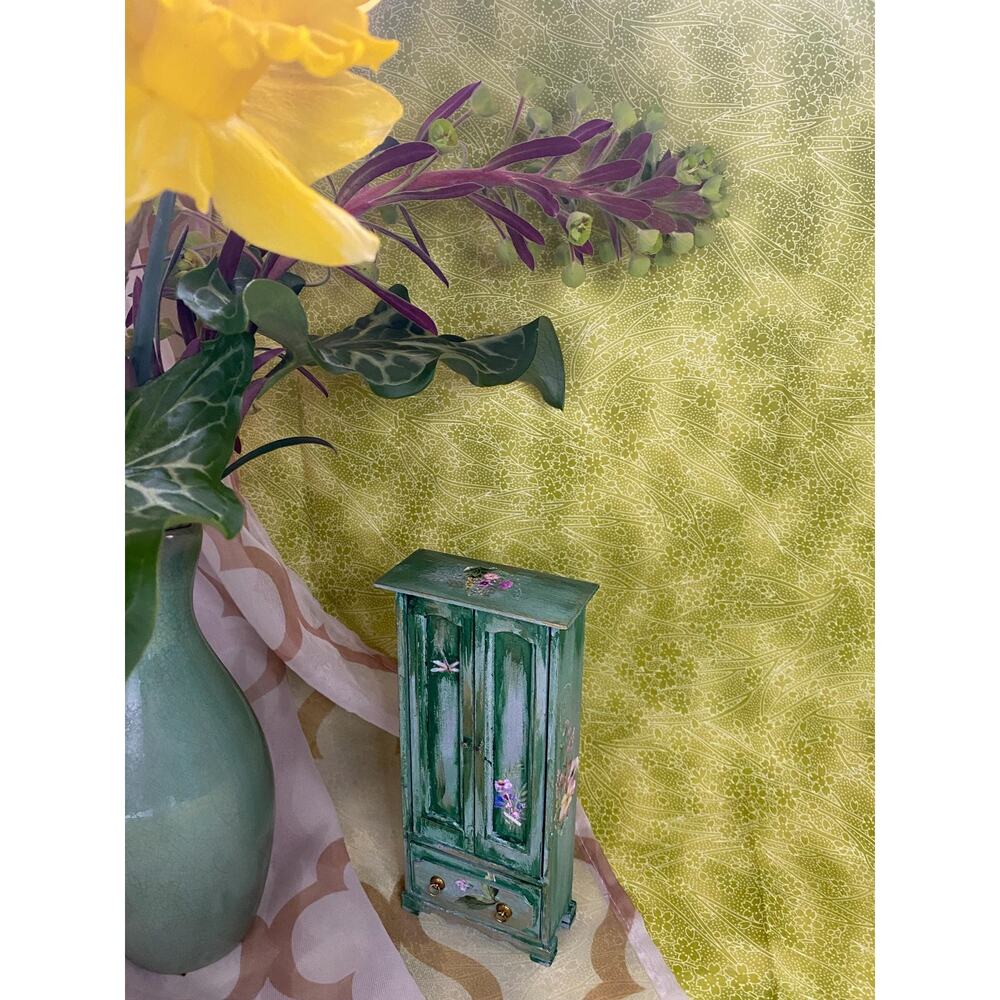 Handpainted green/pearl 5" hutch armoire Dollhouse Miniature 1:12 Doll Furniture